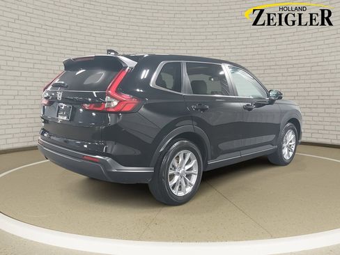 Used 2023 Honda CR-V EX image 5