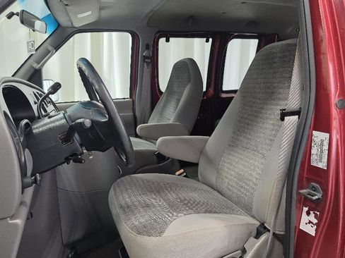 Used 2001 Ford E-350 and Econoline 350 Super Duty image 10