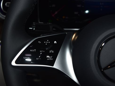 New 2026 Mercedes-Benz C 300 4MATIC Sedan image 8