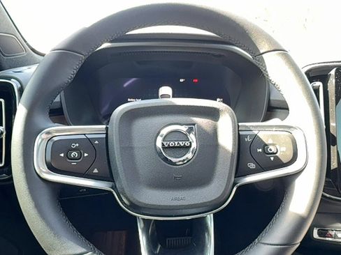 Used 2023 Volvo C40 P8 Recharge Ultimate w/ Protection Package Premier image 16