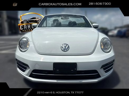 Used 2019 Volkswagen Beetle 2.0T SE FWD image 8