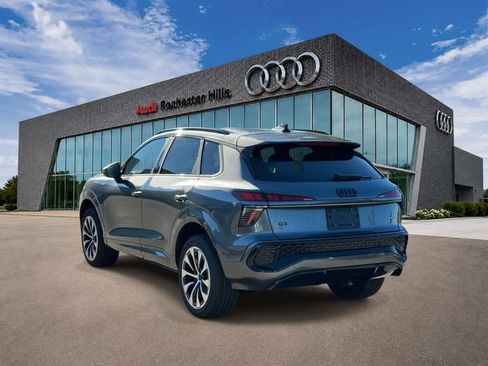 New 2026 Audi Q3 quattro 2.0T AWD/4WD image 3
