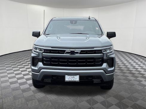 Used 2023 Chevrolet Silverado 1500 RST w/ Z71 Off-Road Package AWD/4WD image 2