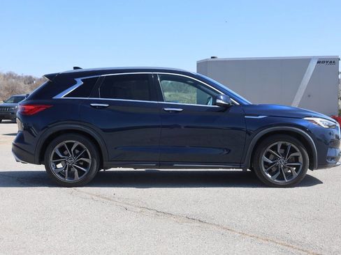 Used 2019 INFINITI QX50 Essential w/ Sensory Package image 7
