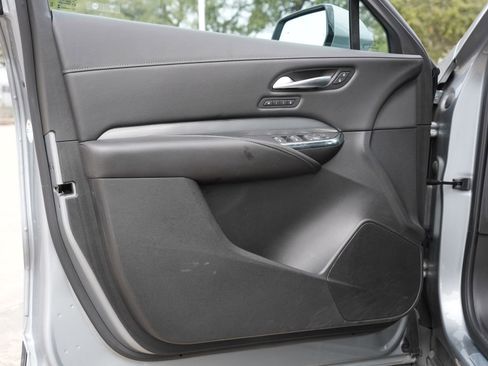 Certified 2025 Cadillac XT4 Premium Luxury image 20