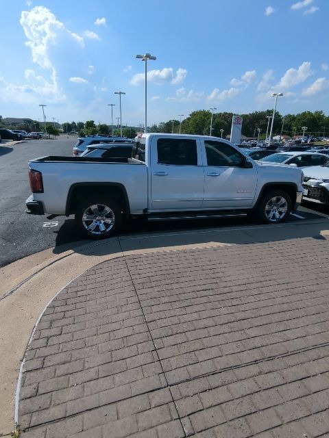Used 2018 GMC Sierra 1500 SLT AWD/4WD image 4