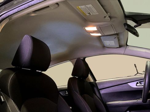 Used 2021 Kia Forte LXS image 26