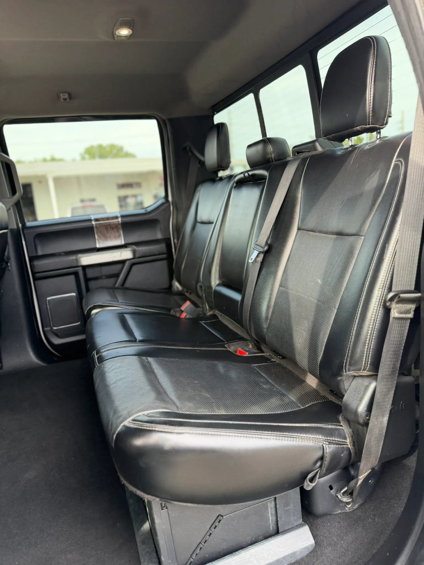 Used 2019 Ford F350 Lariat w/ Lariat Ultimate Package AWD/4WD image 13
