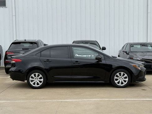 Used 2024 Toyota Corolla LE image 3