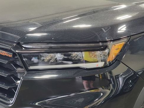 Certified 2024 Honda Pilot TrailSport image 8