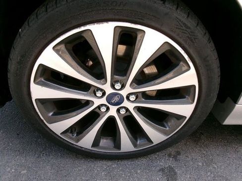 Used 2019 Ford Fusion SE AWD/4WD image 24