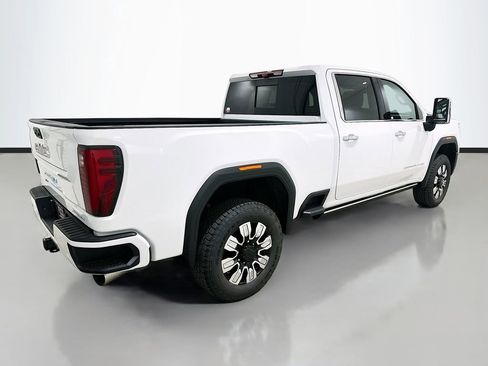 New 2026 GMC Sierra 2500 Denali w/ Denali Reserve Package AWD/4WD image 7