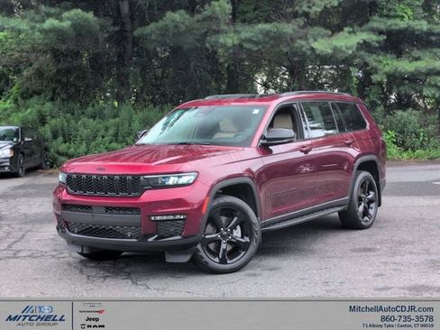 Certified 2025 Jeep Grand Cherokee L Limited w/ Luxury Tech Group II AWD/4WD image 1