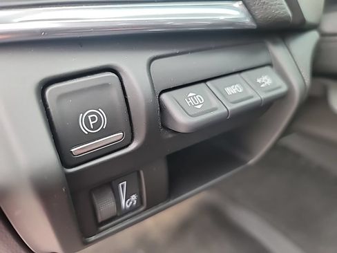 Used 2020 Cadillac CT4 V w/ Climate Package AWD/4WD image 15