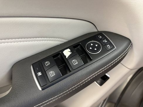 Used 2014 Mercedes-Benz ML 350 BlueTEC 4MATIC w/ Premium 1 Package image 30