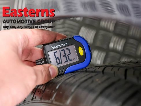 Used 2023 Toyota Corolla LE w/ Carpet Mat Package (TMS) FWD image 25