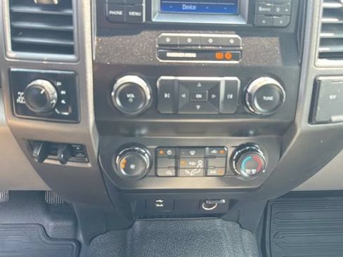 Used 2019 Ford F250 XL w/ STX Appearance Package AWD/4WD image 13