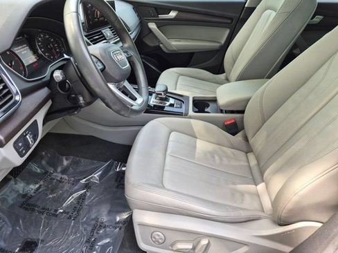 Certified 2023 Audi Q5 2.0T Premium w/ Convenience Package AWD/4WD image 9