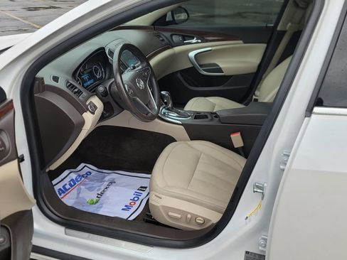 Used 2017 Buick Regal Premium w/ Driver Confidence Package #1 image 18