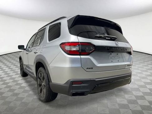 New 2026 Honda Pilot Black Edition image 3