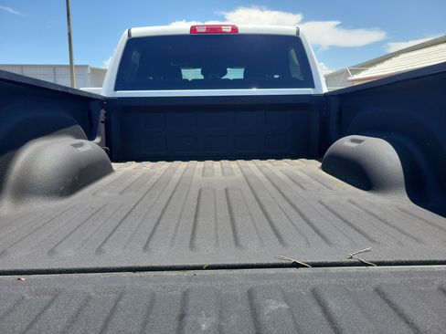 Used 2025 RAM 2500 Big Horn AWD/4WD image 7