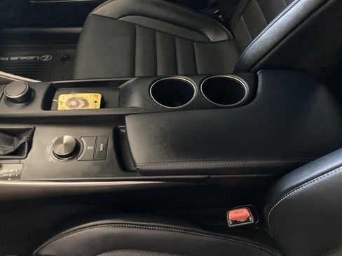 Used 2016 Lexus IS 200t w/ F Sport Package RWD image 39