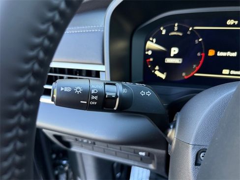 New 2025 Mitsubishi Outlander SEL image 14