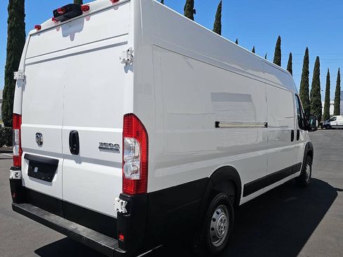Used 2023 RAM ProMaster 3500 FWD image 2