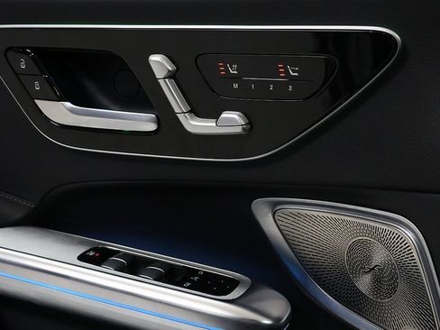 Certified 2024 Mercedes-Benz CLE 450 4MATIC Cabriolet image 26