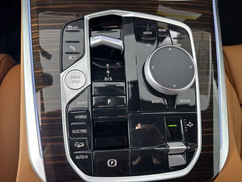 New 2026 BMW X5 xDrive50e AWD/4WD image 18