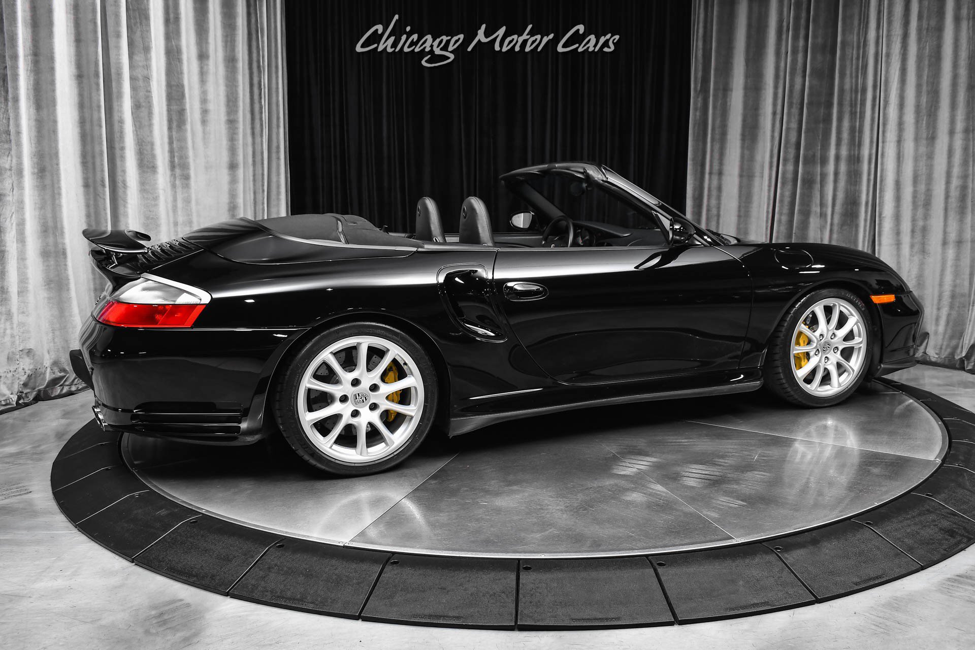 Used 2005 Porsche 911 4 Cabriolet AWD/4WD image 5