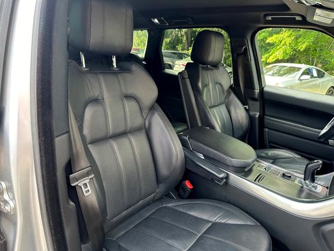 Used 2016 Land Rover Range Rover Sport SE image 49
