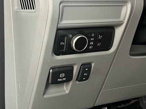 Used 2025 Ford F150 Lightning XLT image 15