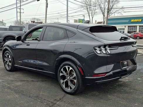 Certified 2022 Ford Mustang Mach-E Premium image 4