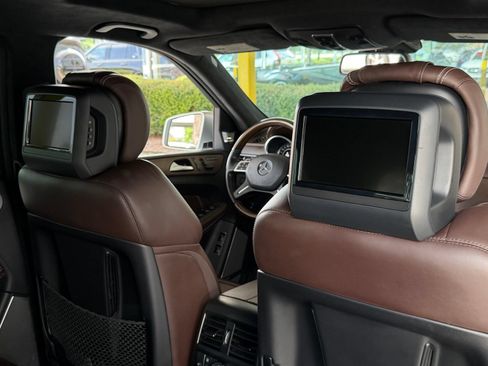 Used 2016 Mercedes-Benz GL 63 AMG 4MATIC image 4