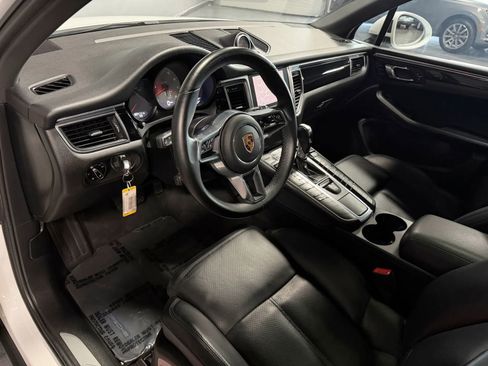 Used 2017 Porsche Macan S AWD/4WD image 16