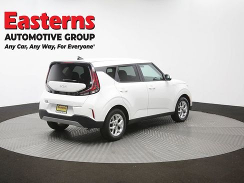 Used 2024 Kia Soul LX w/ Option Group 015 FWD image 40