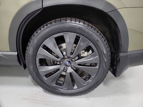 Used 2022 Subaru Ascent Onyx Edition image 8