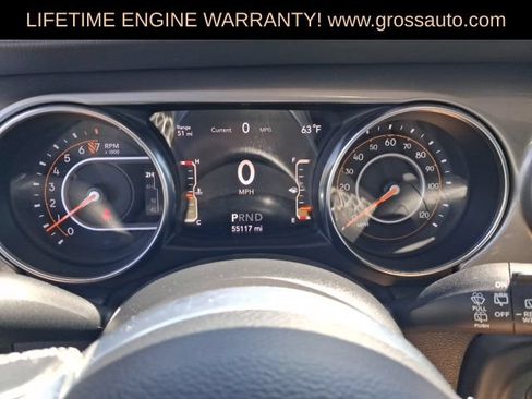 Used 2019 Jeep Wrangler Unlimited Sahara w/ Uconnect 4C Nav & Sound Group AWD/4WD image 11