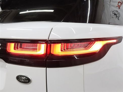 Used 2019 Land Rover Range Rover Velar S AWD/4WD image 10