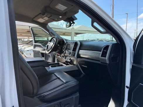 Used 2020 Ford F250 Lariat w/ Lariat Value Package image 15