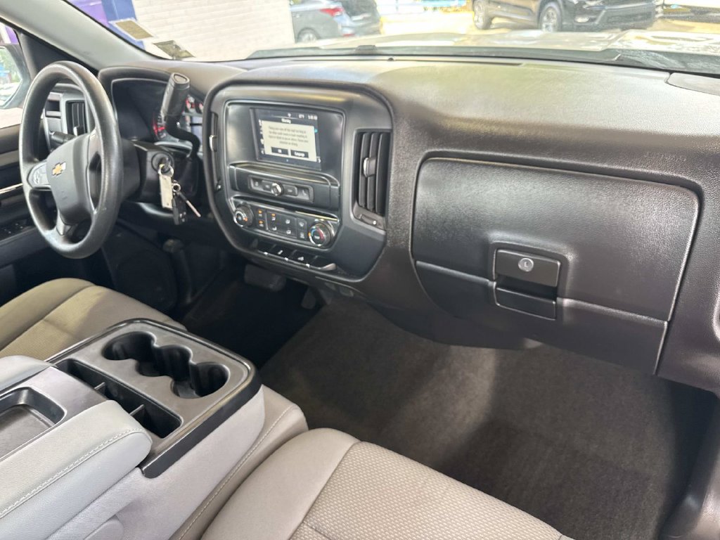 Used 2018 Chevrolet Silverado 1500 Custom w/ Custom Value Package RWD image 14