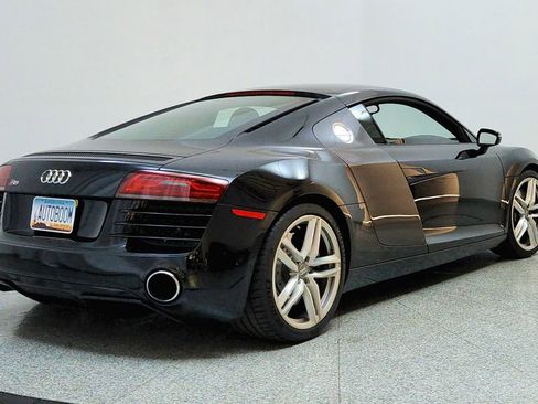 Used 2014 Audi R8 V8 w/ Convenience Package image 5
