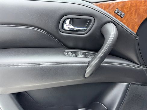 Used 2018 INFINITI QX80 2WD image 35