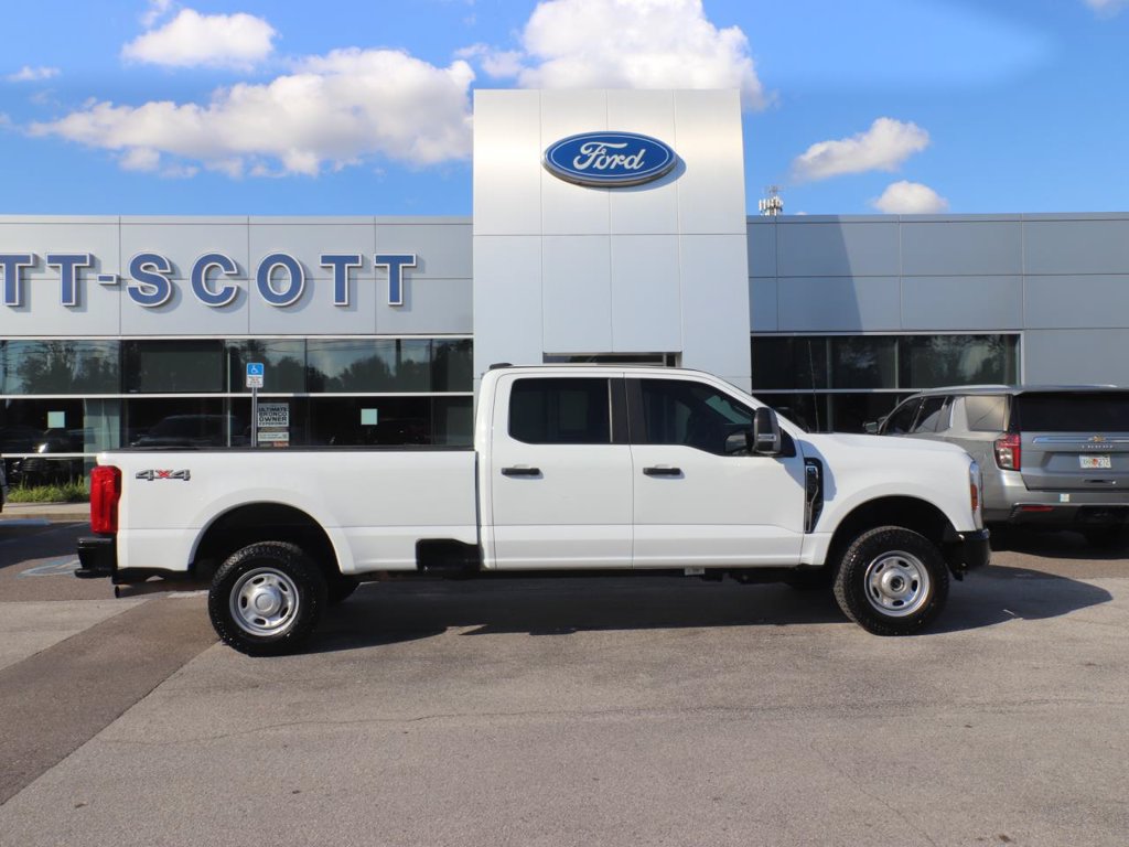 Used 2024 Ford F350 XL AWD/4WD image 16