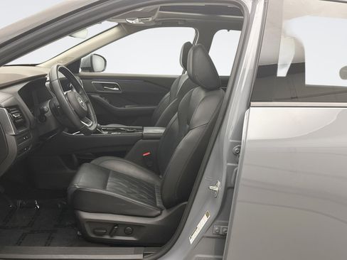 Used 2023 Nissan Rogue Platinum w/ Platinum Premium Package AWD/4WD image 11