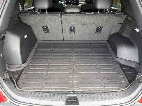 Used 2025 Chevrolet Equinox LT w/ Convenience Package II image 26