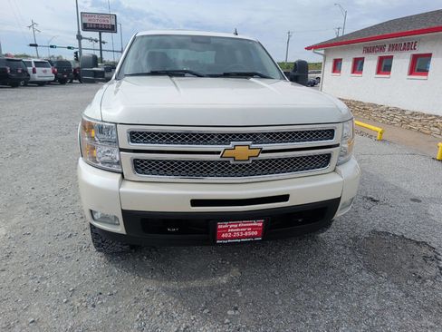 Used 2013 Chevrolet Silverado 1500 LTZ w/ LTZ White Diamond Edition AWD/4WD image 8