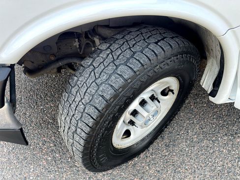 Used 2019 Chevrolet Express 3500 w/ Power Convenience Package image 24