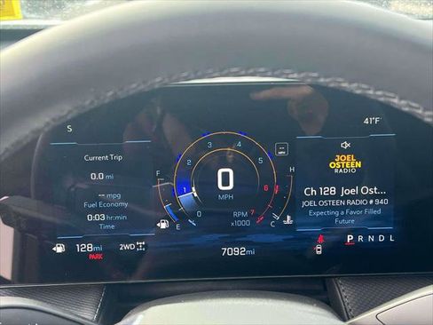 Used 2026 Chevrolet Equinox LT w/ Convenience Package II image 23